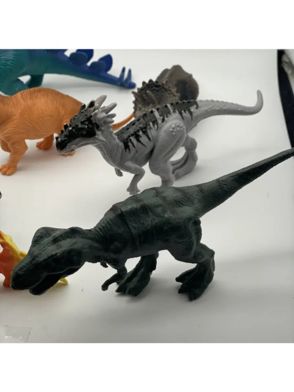 Dinosaur Action Figures Toy Lot